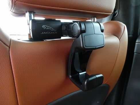 Used 2024 Jaguar XF R-Dynamic SE image 19