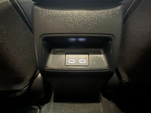 Used 2023 Toyota Corolla LE FWD image 18