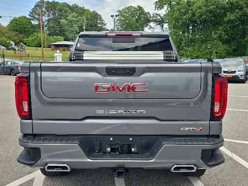 Used 2021 GMC Sierra 1500 AT4 w/ AT4 Preferred Package AWD/4WD image 4