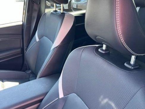 Used 2025 Toyota Camry SE w/ Convenience Package FWD image 6