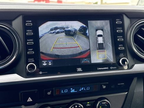 Used 2023 Toyota Tacoma TRD Off-Road w/ TRD Premium Off Road Package image 23