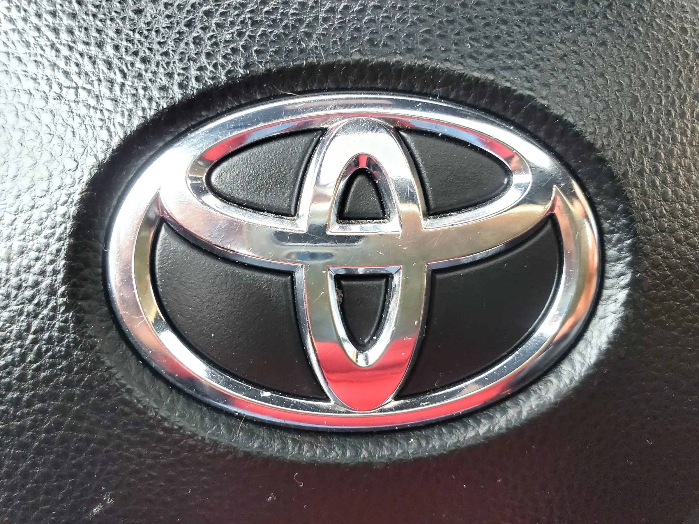 Used 2020 Toyota Corolla XSE FWD image 45