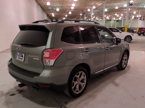 Used 2017 Subaru Forester 2.5i Touring w/ Popular Package #2 image 3