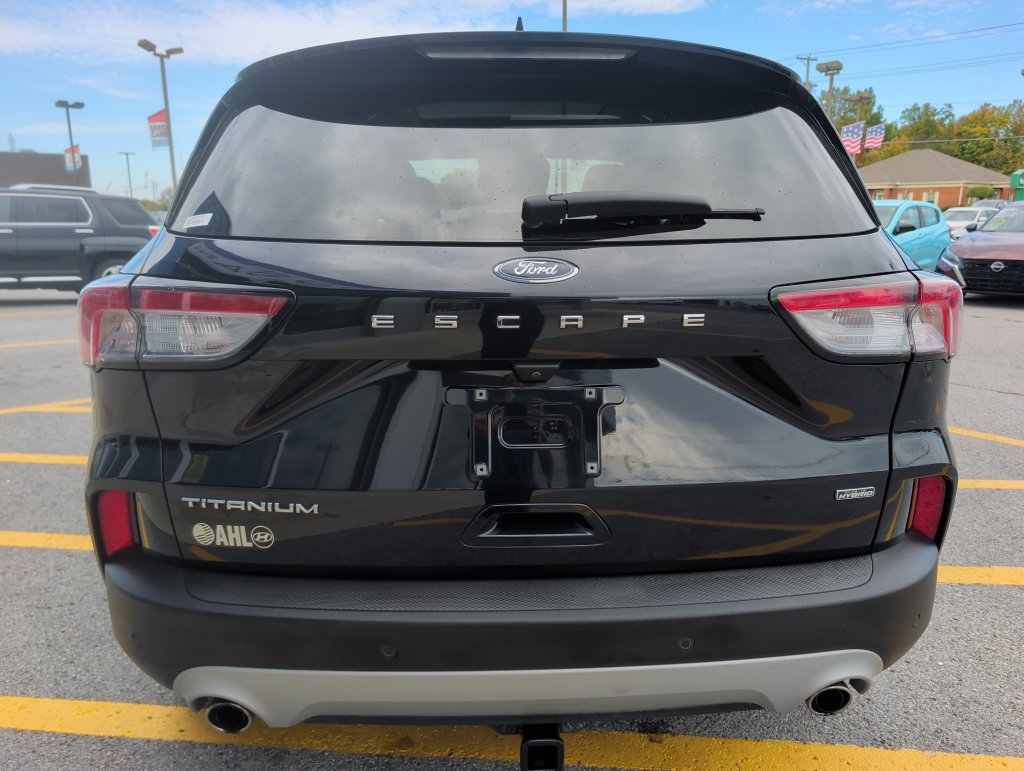 Used 2021 Ford Escape Titanium w/ Titanium Premium Package FWD image 6