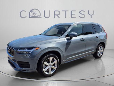 Used 2021 Volvo XC90 T6 Momentum w/ Climate Package AWD/4WD image 1
