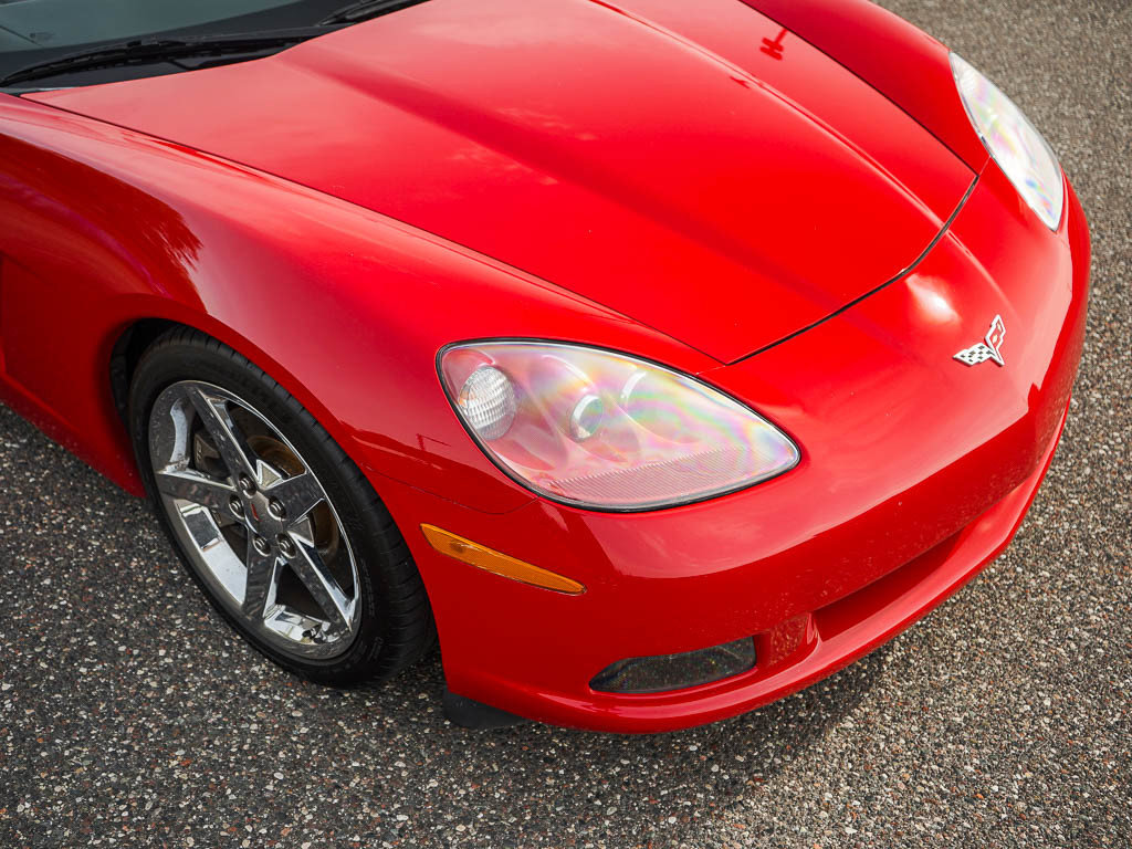 Used 2007 Chevrolet Corvette Convertible w/ Performance Package RWD image 28