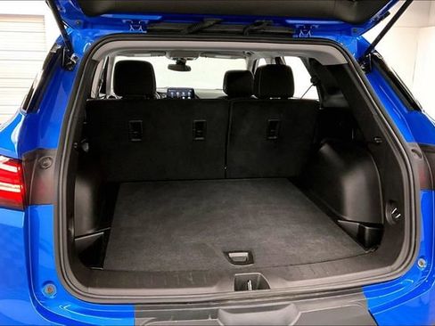 Used 2025 Chevrolet Blazer LT image 36