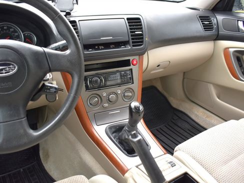 Used 2006 Subaru Outback 2.5i w/ Popular Equipment Group 1B AWD/4WD image 18