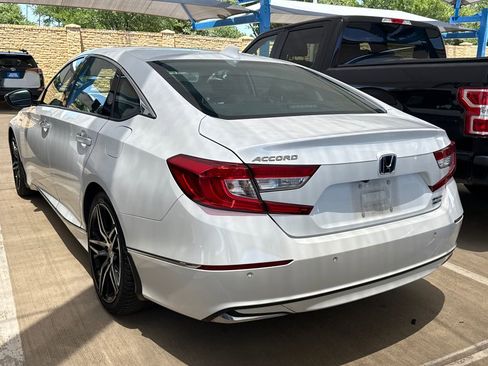 Certified 2022 Honda Accord Touring image 7