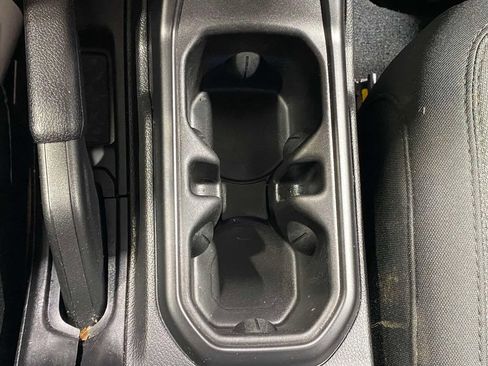 Used 2019 Jeep Wrangler Unlimited Sport S AWD/4WD image 31