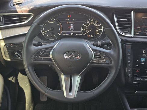 Used 2019 INFINITI QX50 Essential w/ Sensory Package FWD image 15
