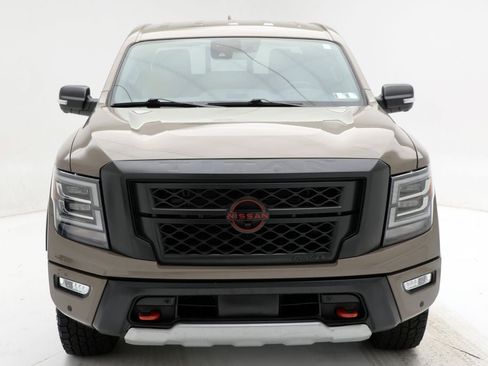 Used 2023 Nissan Titan PRO-4X w/ Pro-4x Convenience Package image 5