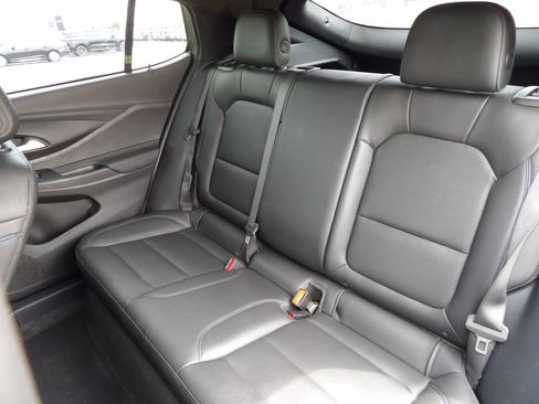 Used 2025 Buick Envista Sport Touring FWD image 21