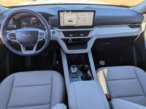 New 2026 Ford Explorer Active w/ Active Comfort Package image 5