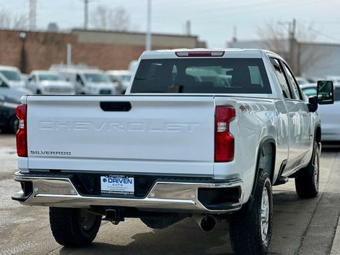 Used 2023 Chevrolet Silverado 3500 LT w/ Convenience Package image 5