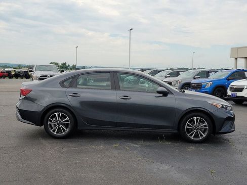 Used 2024 Kia Forte LXS FWD image 6