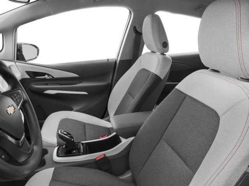 Used 2017 Chevrolet Bolt LT FWD image 6