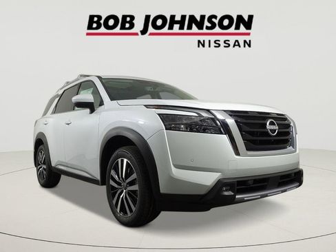 New 2025 Nissan Pathfinder Platinum w/ Cargo Package AWD/4WD image 1