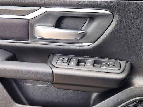 New 2026 RAM 1500 4x4 Crew Cab image 19