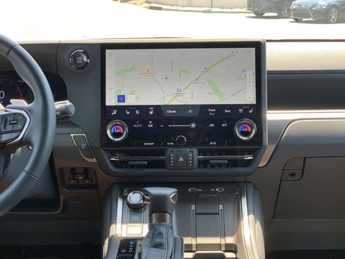 Used 2025 Lexus GX 550 AWD/4WD image 31