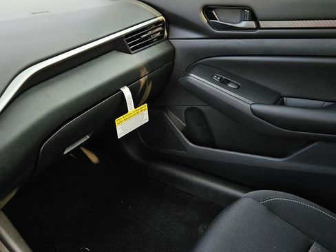 New 2025 Nissan Altima 2.5 S image 18