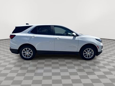 Used 2024 Chevrolet Equinox LT AWD/4WD image 12