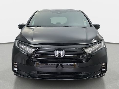 Used 2024 Honda Odyssey Sport image 2