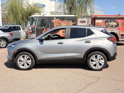 Used 2024 Buick Encore GX Preferred w/ Comfort Package FWD image 41