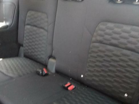 Used 2022 Nissan Pathfinder SV FWD image 11