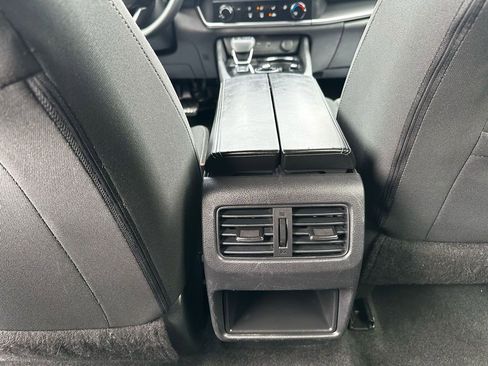 Used 2021 Nissan Rogue S AWD/4WD image 18