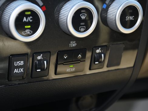 Used 2016 Toyota Sequoia SR5 image 15