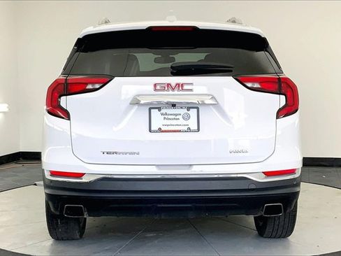 Used 2018 GMC Terrain SLT w/ Preferred Package image 4