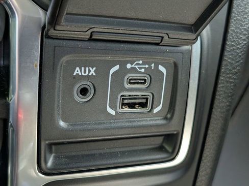 Used 2021 Jeep Wrangler Unlimited Sport AWD/4WD image 32