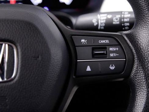 Certified 2023 Honda HR-V LX image 27