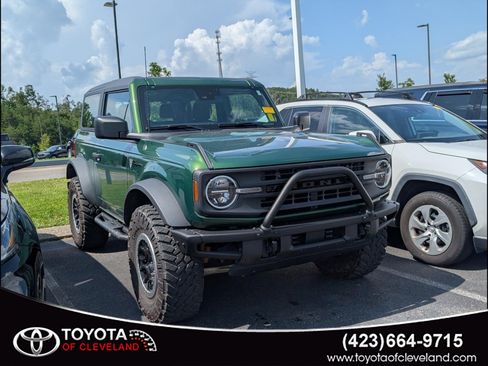 Used 2023 Ford Bronco 2-Door w/ Sasquatch Package AWD/4WD image 1