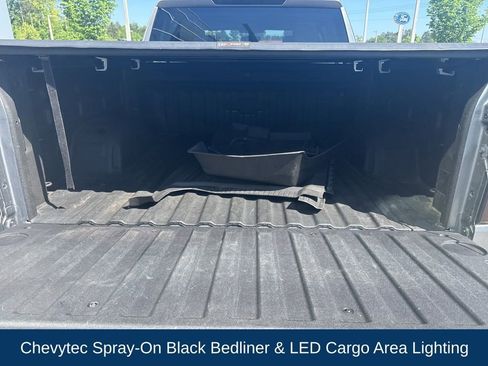 Used 2021 Chevrolet Silverado 1500 LT Trail Boss w/ Bed Protection Package image 9