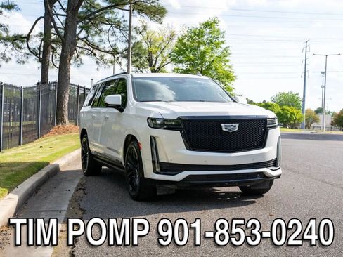 Used 2023 Cadillac Escalade ESV Sport Platinum w/ Heavy-Duty Trailer Package AWD/4WD image 3