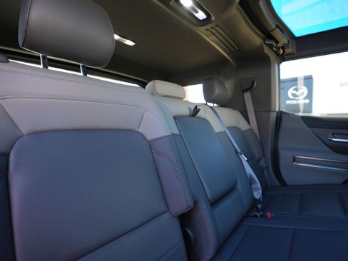 Used 2024 GMC Hummer EV 3X w/ LPO, Illumination Package image 11