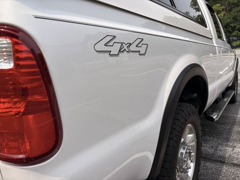Used 2010 Ford F250 Lariat AWD/4WD image 9