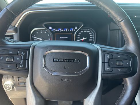 Used 2021 GMC Yukon XL Denali w/ Denali Ultimate Package AWD/4WD image 25