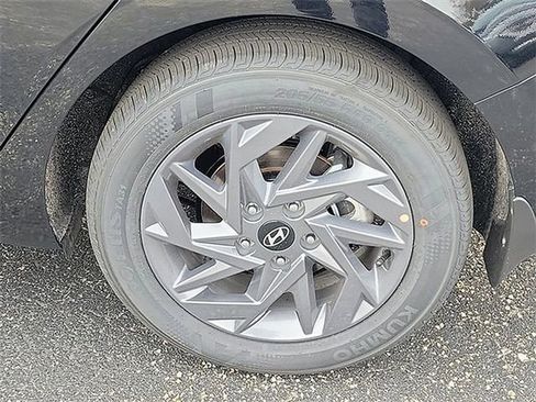 New 2026 Hyundai Elantra Sport FWD image 5