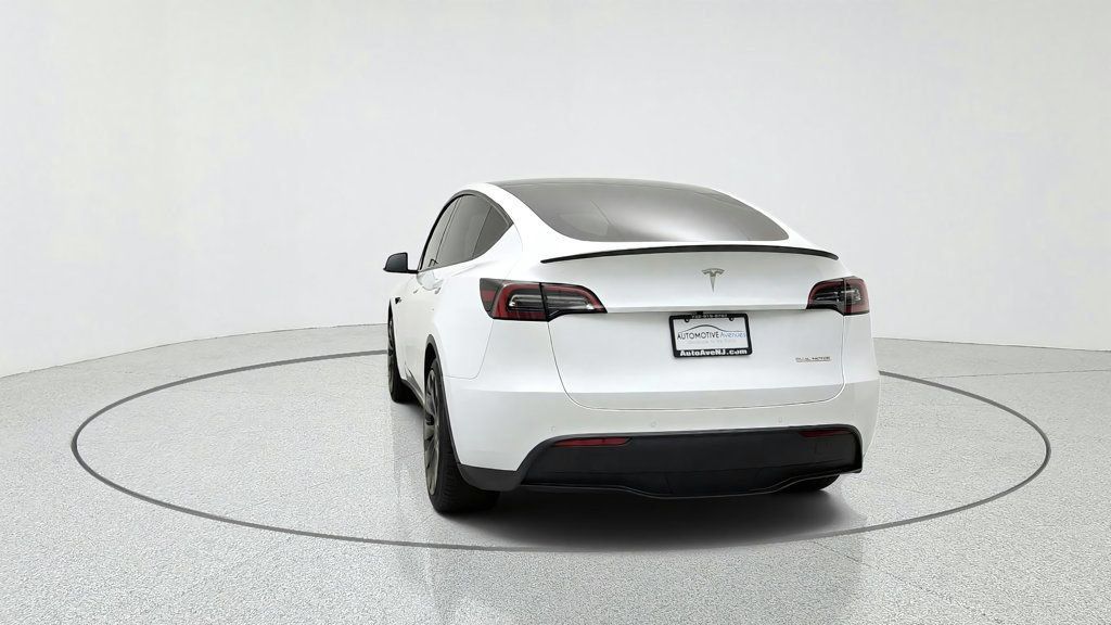 Used 2022 Tesla Model Y Performance AWD/4WD image 6