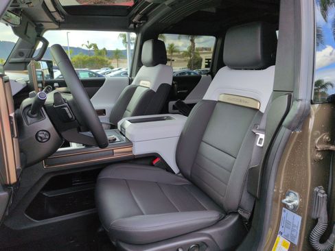 Used 2024 GMC Hummer EV 3X w/ Extreme Off-Road Package image 16