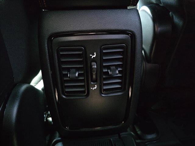 Used 2025 Dodge Durango GT w/ Blacktop Package RWD image 18