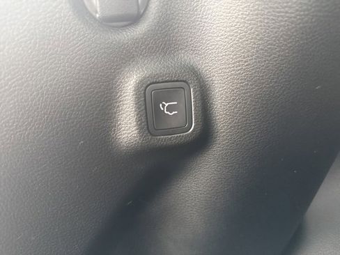 Used 2022 Jeep Compass Limited w/ Elite Group image 14