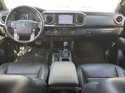 Certified 2022 Toyota Tacoma TRD Off-Road w/ TRD Premium Off Road Package image 15