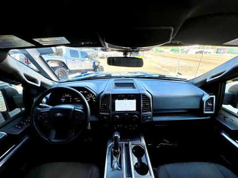 Used 2019 Ford F150 XLT w/ Equipment Group 302A Luxury image 14