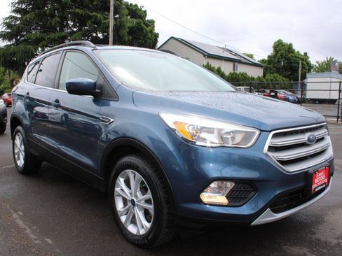 Used 2018 Ford Escape SE AWD/4WD image 7