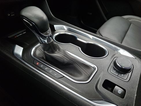 Used 2023 Chevrolet Traverse LT w/ LT Premium Package image 16