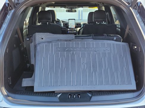 Certified 2020 Ford Explorer ST w/ Premium Technology Package image 8